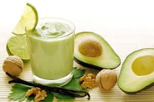 Fresh smoothie of avocados, vanilla, walnuts and limes.